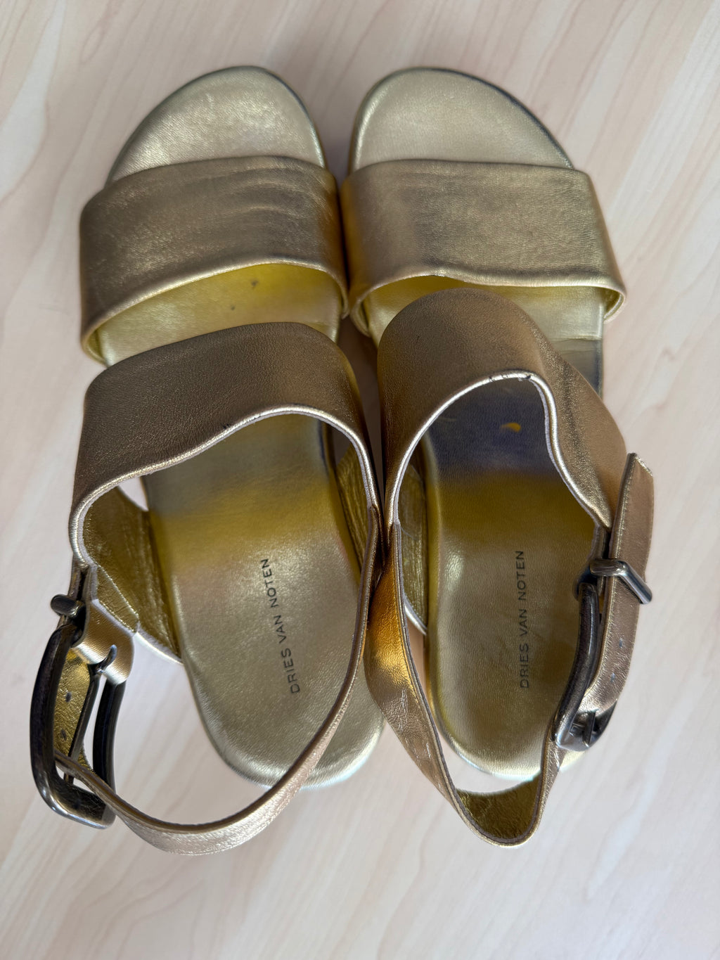 DRIES VON NOTEN GOLD HEELS SIZE 37/7