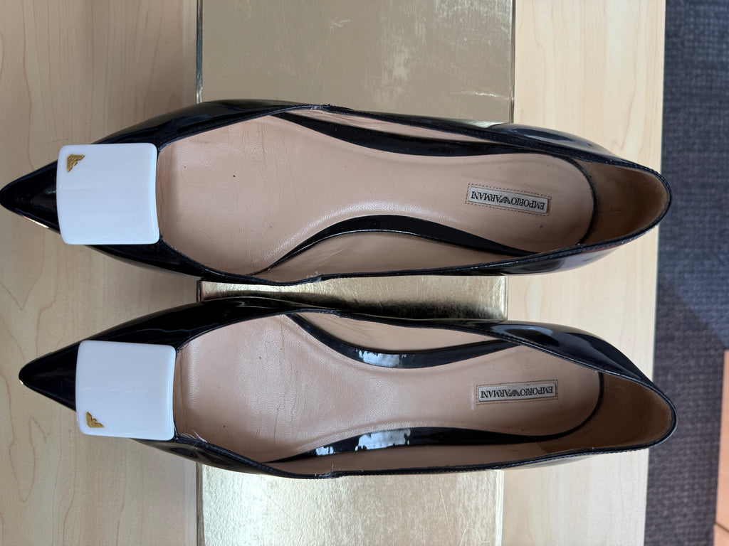 EMPORIO ARMANI LOW POINTED TOE PATENT LEATHER SHOES