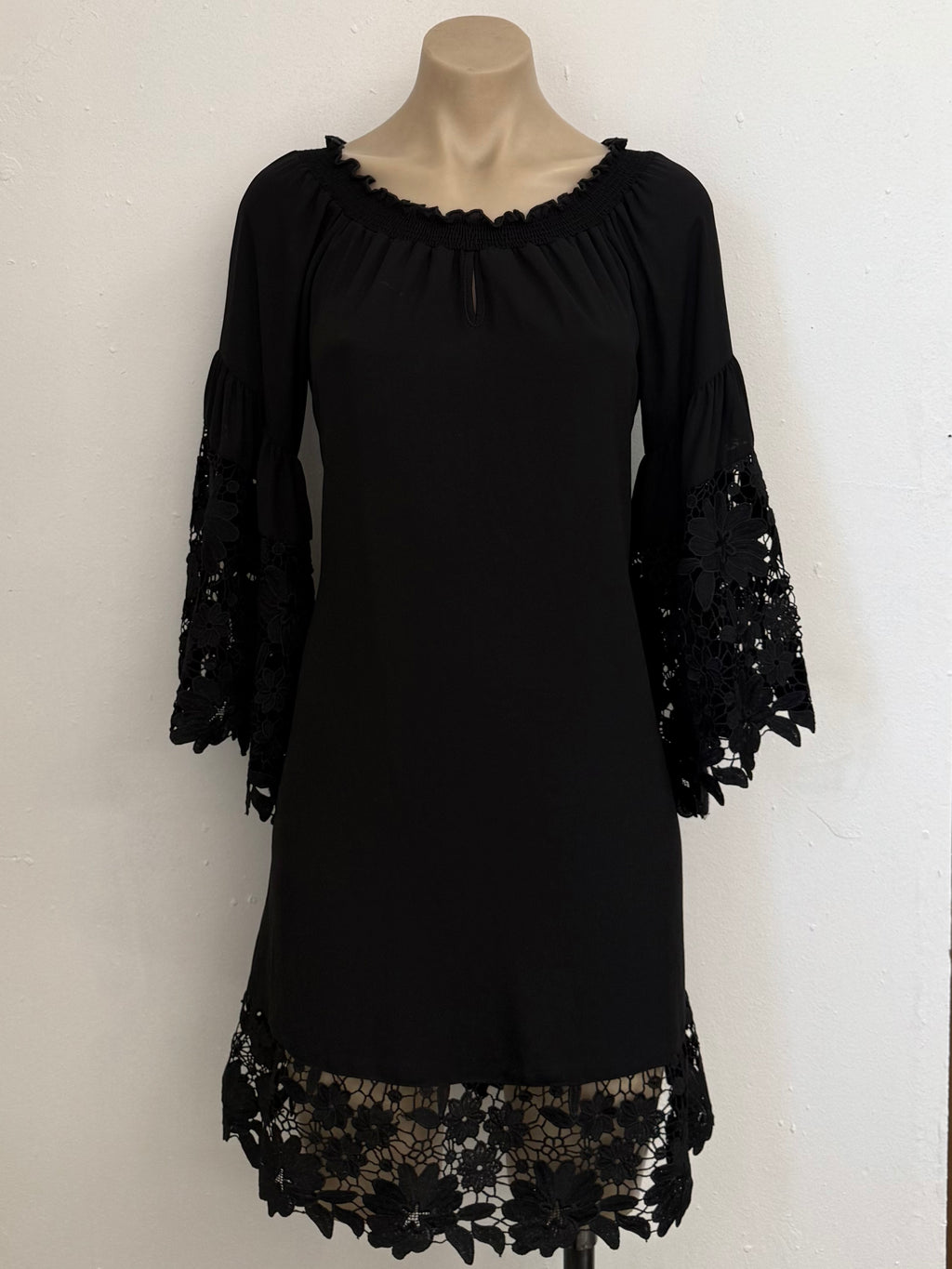 JOSEPH RIBKOFF DRESS