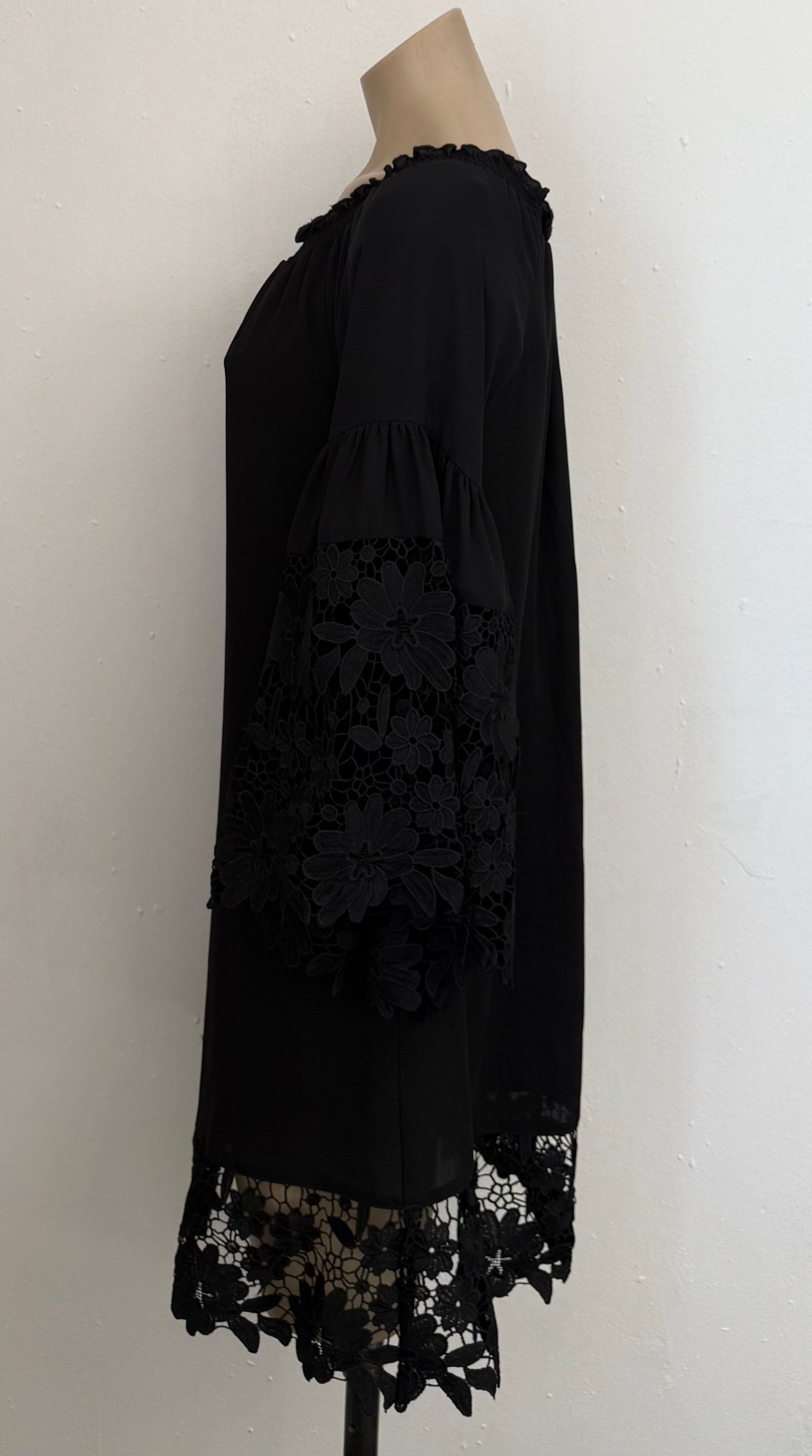 JOSEPH RIBKOFF DRESS