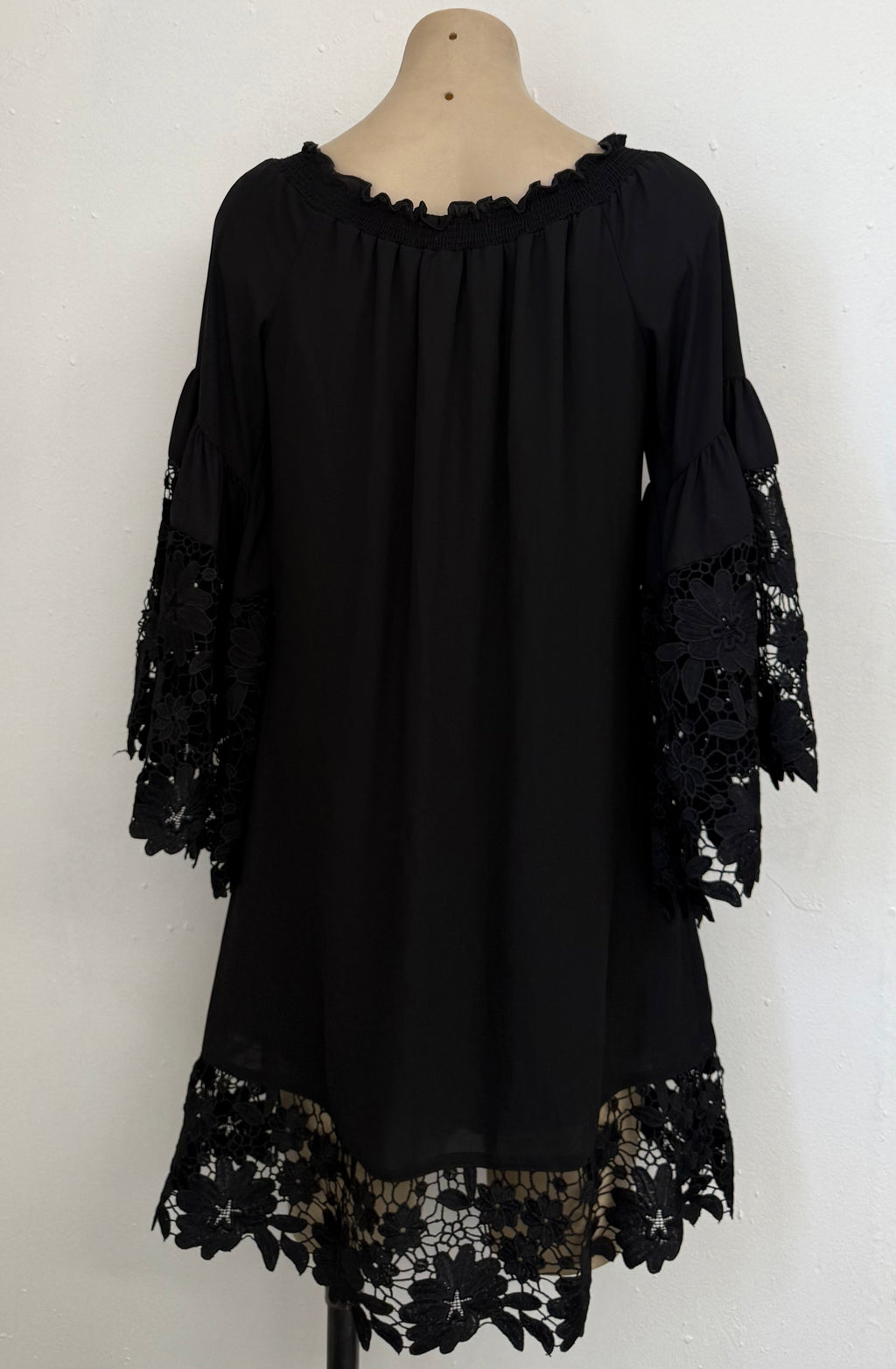 JOSEPH RIBKOFF DRESS